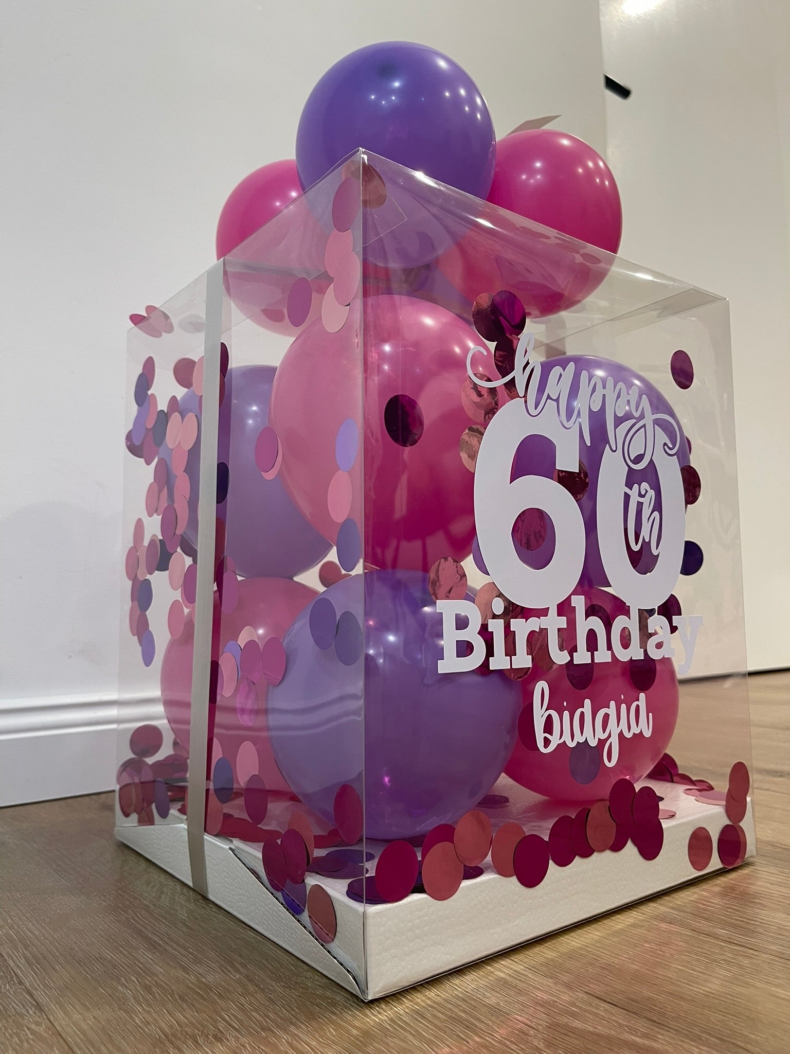 Personalisierte Geschenkbox mit Ballons Diy